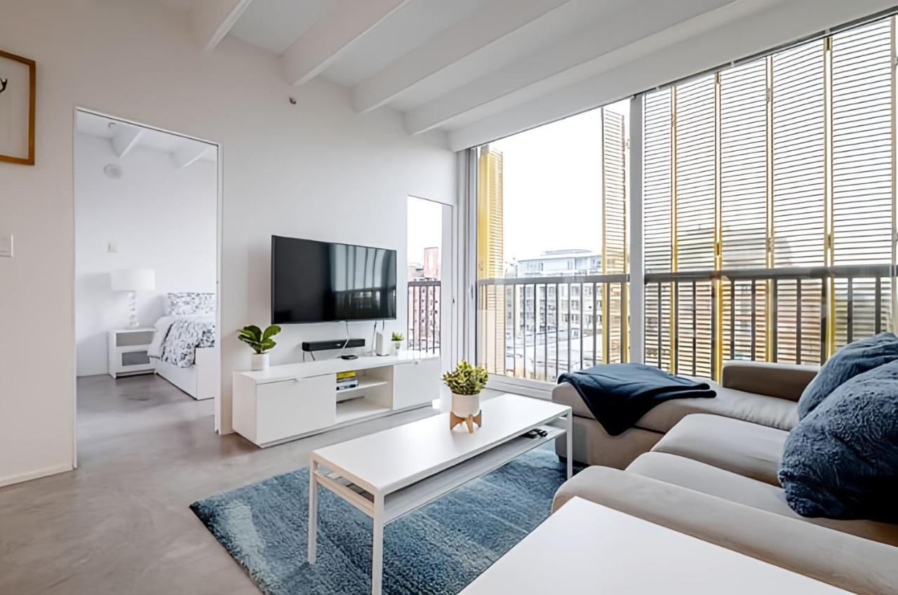 Modern, Bright & Central 1-Bed Downtown Apt Close To Rogers Arena Vancouver Buitenkant foto