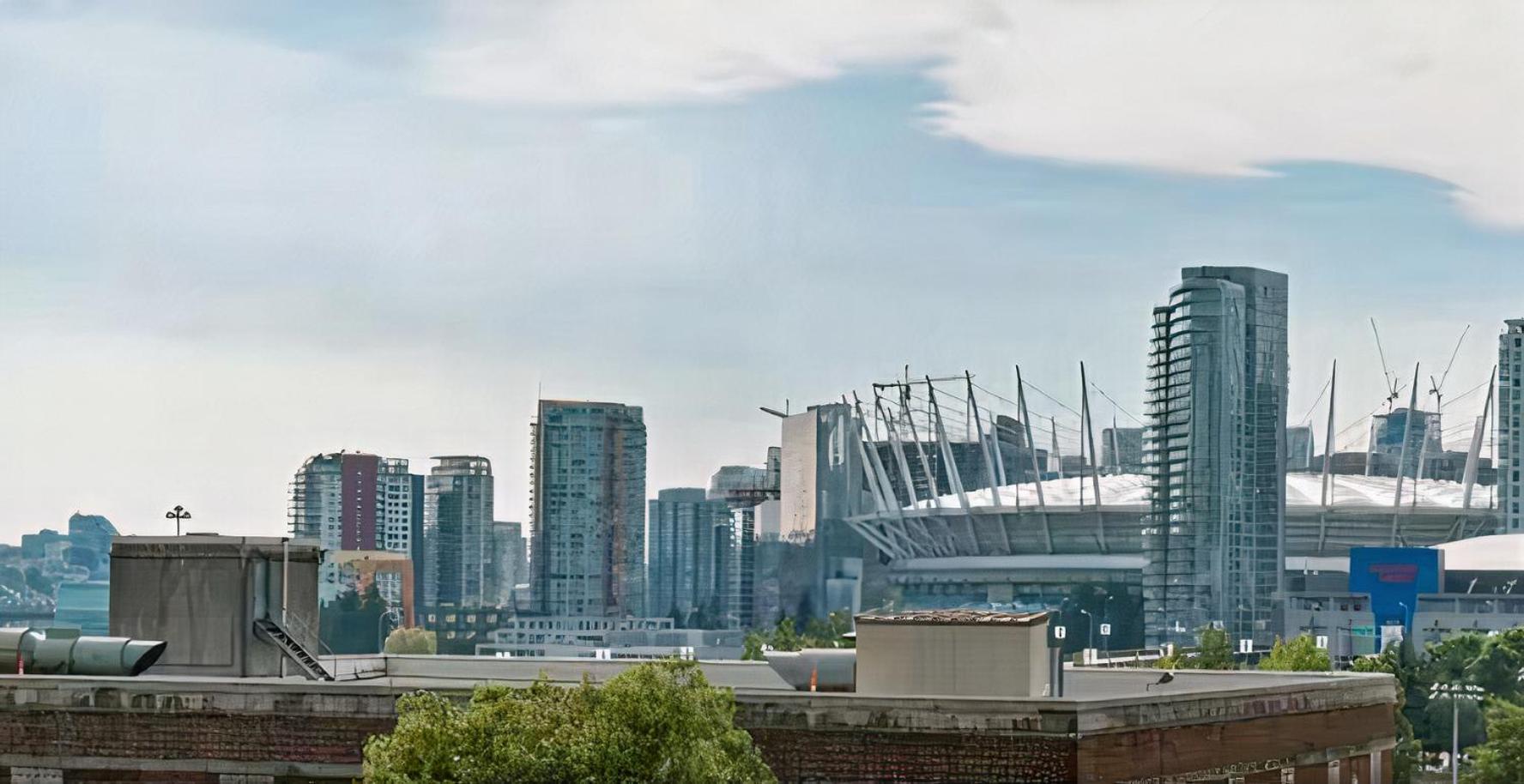 Modern, Bright & Central 1-Bed Downtown Apt Close To Rogers Arena Vancouver Buitenkant foto